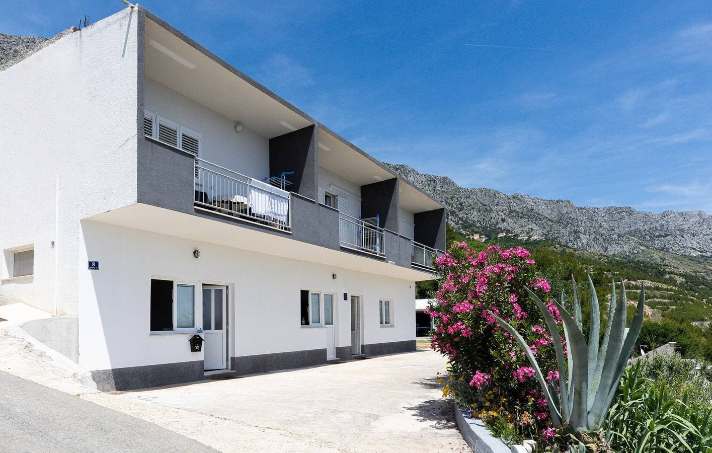 Charmantes Apartment mit Terrasse, WLAN und Strandzugang in 2 km Entfernung 1