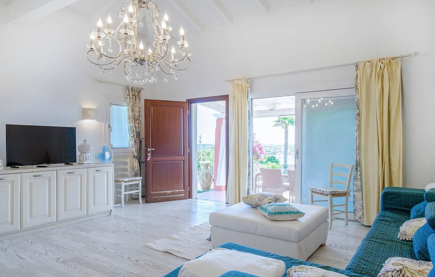 Foto 6 von 39: 130qm Wohnung mit Pool, Parkplatz, Terrasse und Internet - 2,5km zum Strand