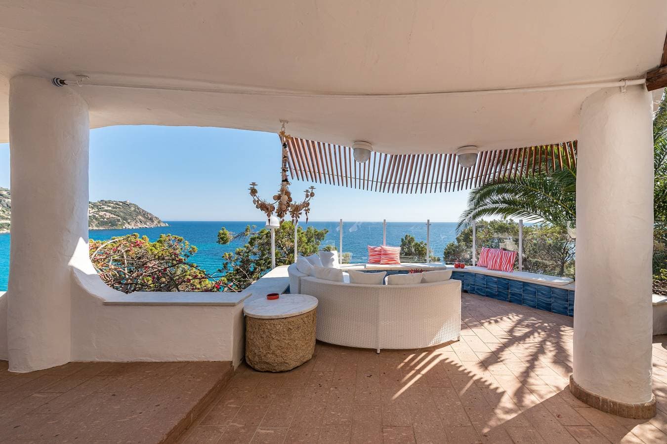 Foto 4 von 40: Villa am Meer "Bianca" in Torre delle Stelle, beheizter Pool, Klimaanlage, WLAN, Parkplatz