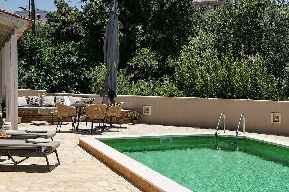 Foto 7 von 30: Brandneue Villa mit einzigartigem Meerblick, Pool, Grill, 3 km vom Strand entfernt!