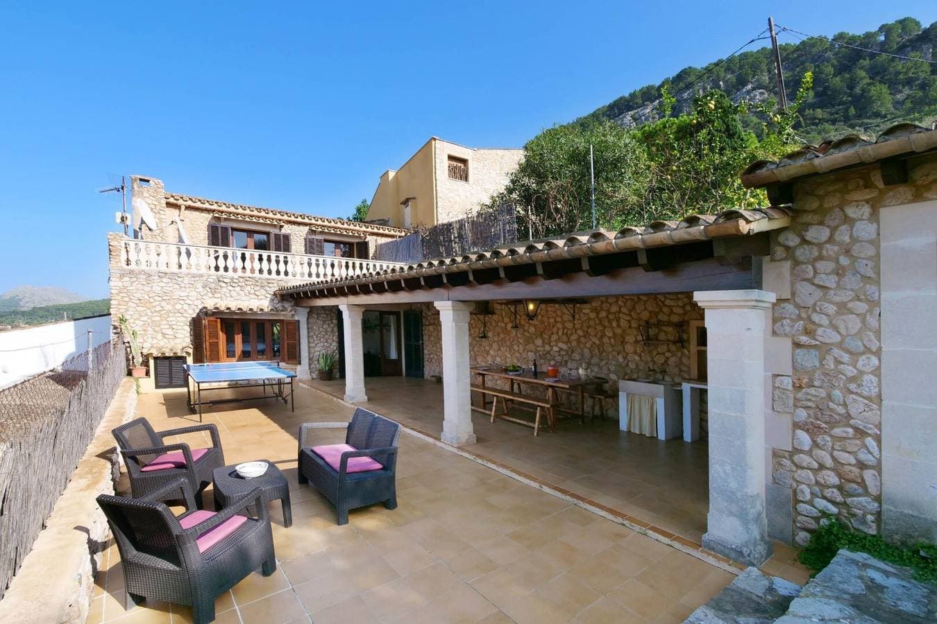 Foto 3 von 35: Ferienhaus 'Can Moragues' mit Bergblick, WLAN und Klimaanlage