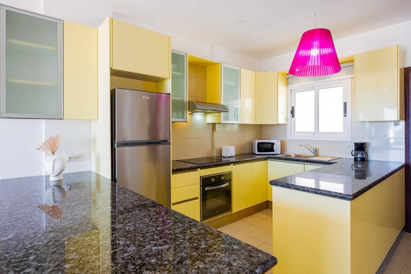 Foto 9 von 22: Villa für 4 Personen mit Balkon