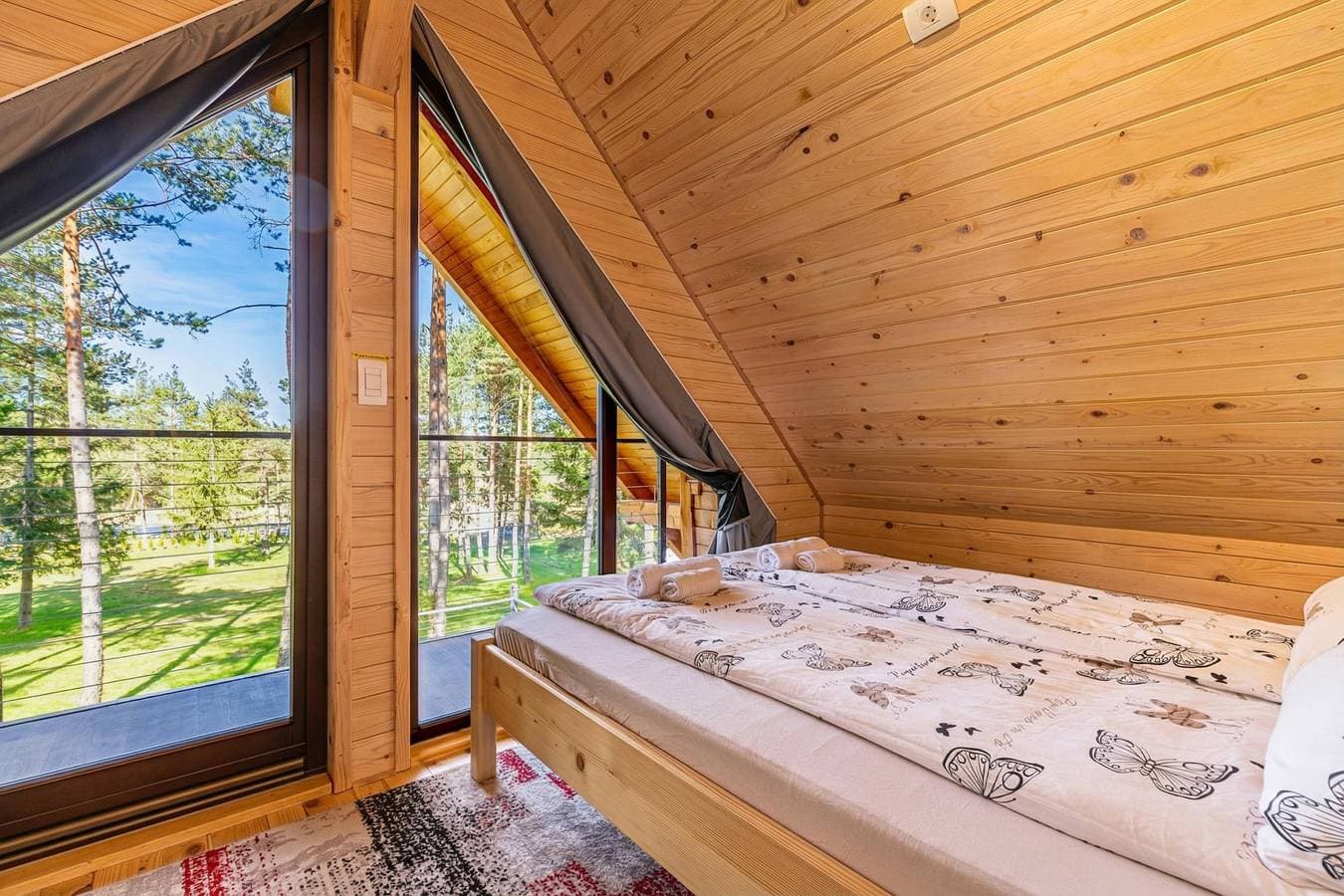 Foto 12 von 23: Forest Princess Chalet near Lake Bloke