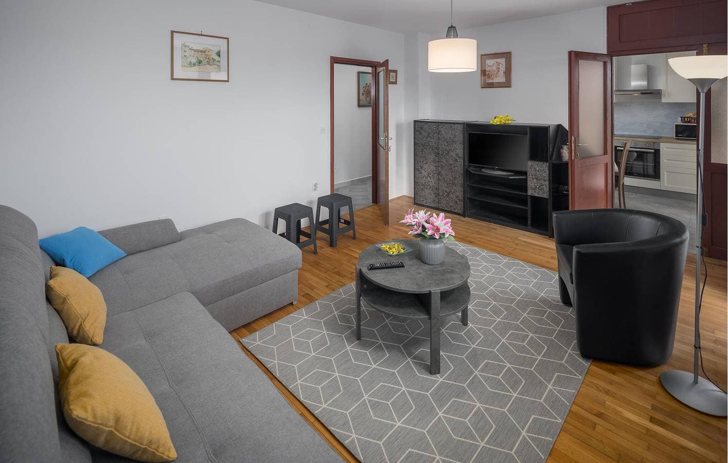 Foto 13 von 23: Charmante 75 m² große Wohnung mit Terrasse, WLAN und Parkplatz in der Nähe von Labinci