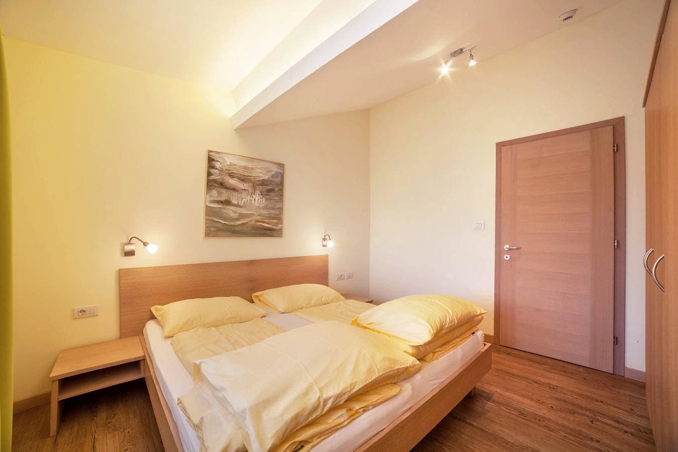 Foto 9 von 21: Ferienwohnung "Mignon 11" mit Bergblick, gemeinsamem beheizten Innenpool und WLAN