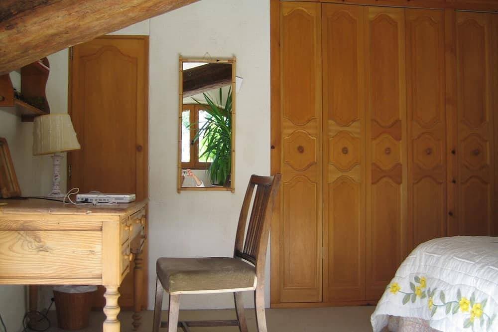 Foto 4 von 23: 17. Jahrhundert Stone Mas auf drei Ebenen, Garten, Pool, privat, klimatisiert