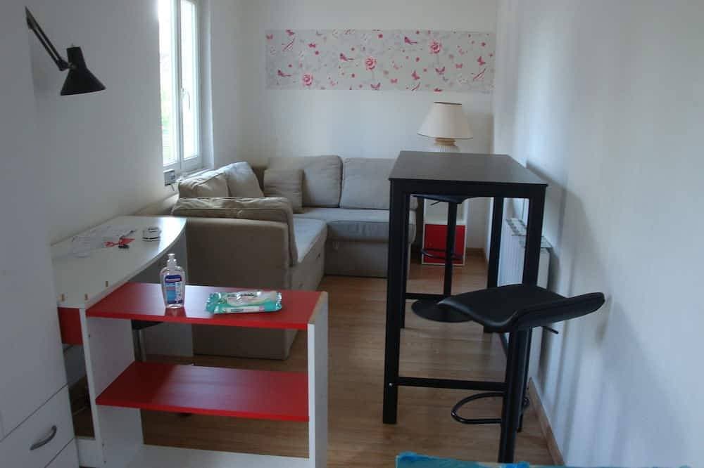 Foto 3 von 6: Studio Indépendant Dans Bernay ,ville au Charme ... !