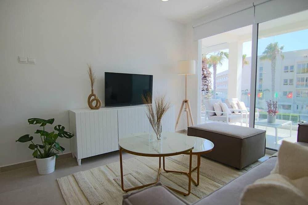 Foto 10 von 15: Phaedrus Living: Seaview Luxury Flat Limnaria 114