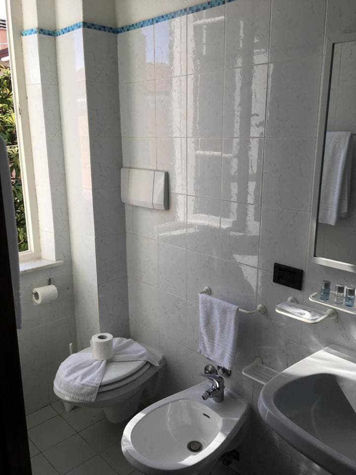 Foto 9 von 11: Double Room with Balcony and Sea View