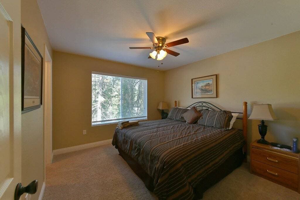 Foto 3 von 20: Comfortable Shaver Lake Getaway