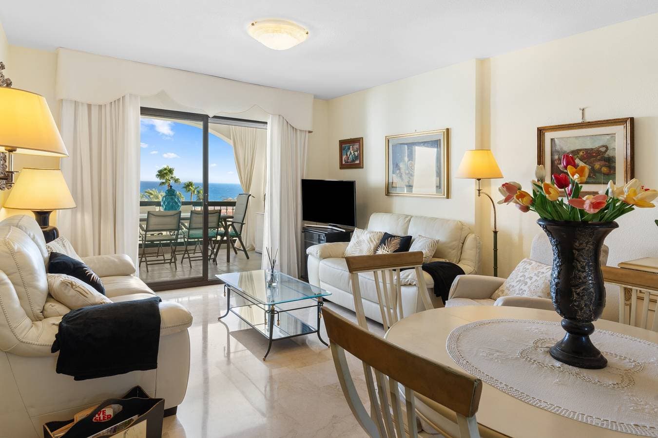 Foto 4 von 22: Apartment 'Frente Al Mar Mijas' mit Meerblick, Gemeinschaftspool und WLAN