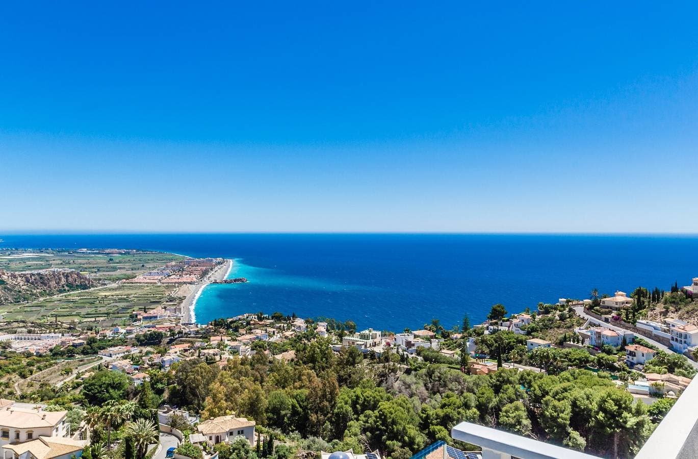 Foto 8 von 35: Villa 'La Grande Bleue' mit Meerblick, WLAN und Klimaanlage