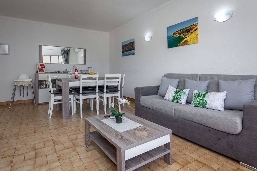 Foto 12 von 30: 2Bd Apartment in Alagoa Beach by LovelyStay