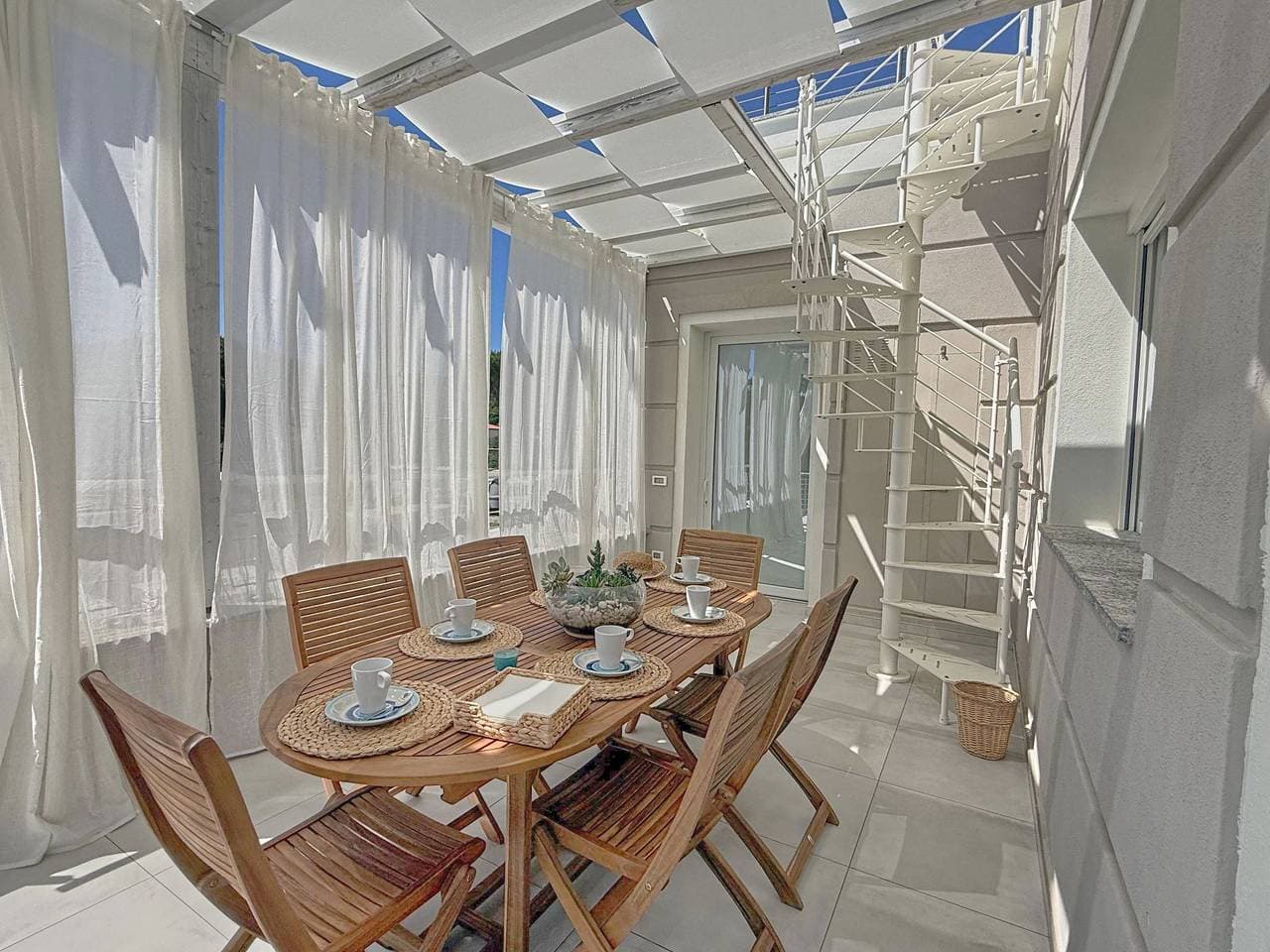 Foto 5 von 24: Ferienwohnung für 7 Personen mit Balkon
