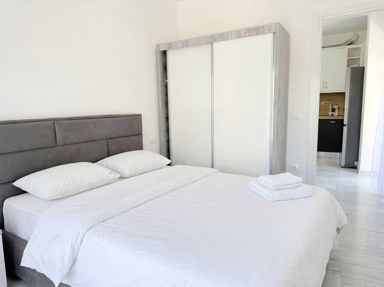 Foto 6 von 24: Ferienwohnung für 4 Personen mit Balkon