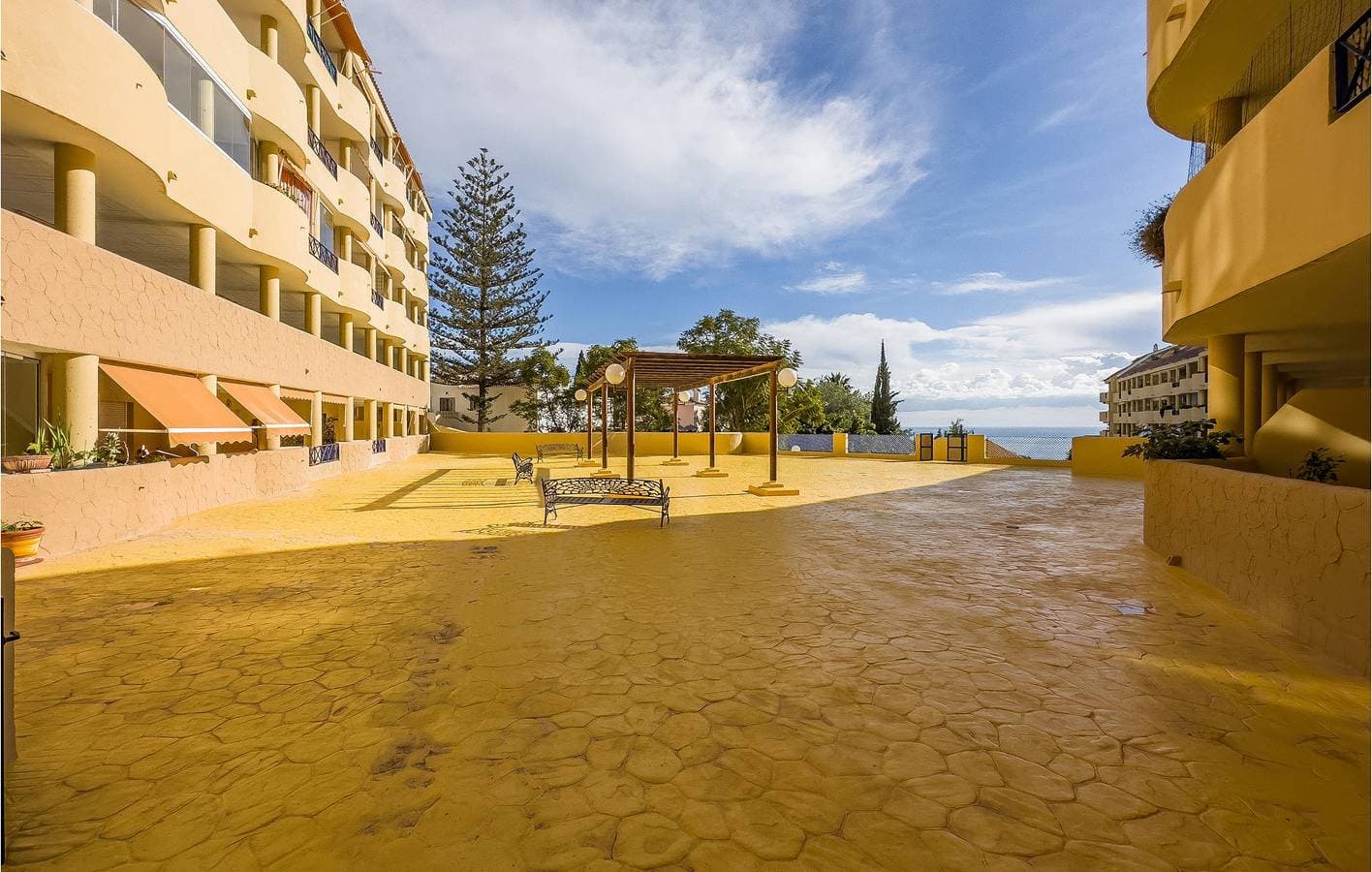 Foto 13 von 26: Rückzugsort am Strand: 70qm Wohnung mit Pool und Parkplatz