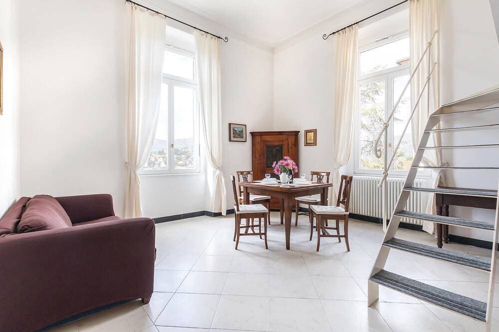 Foto 12 von 29: Stunning apartment in Rapallo Ge with swimming pool
