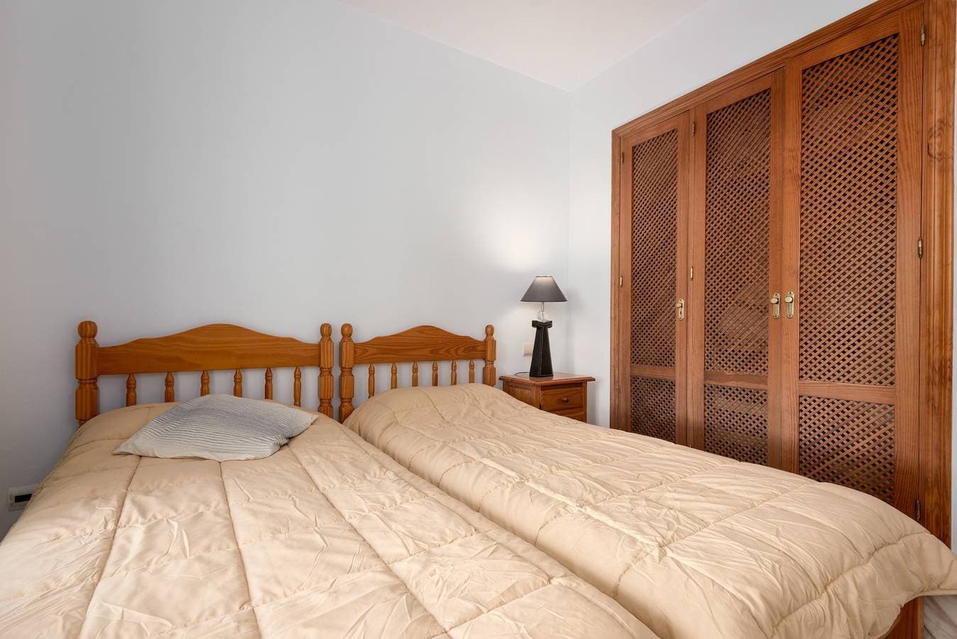 Foto 13 von 35: Ferienwohnung 'Apartamento De Lujo A 30m Playa' mit Meerblick, Wi-Fi und Klimaanlage