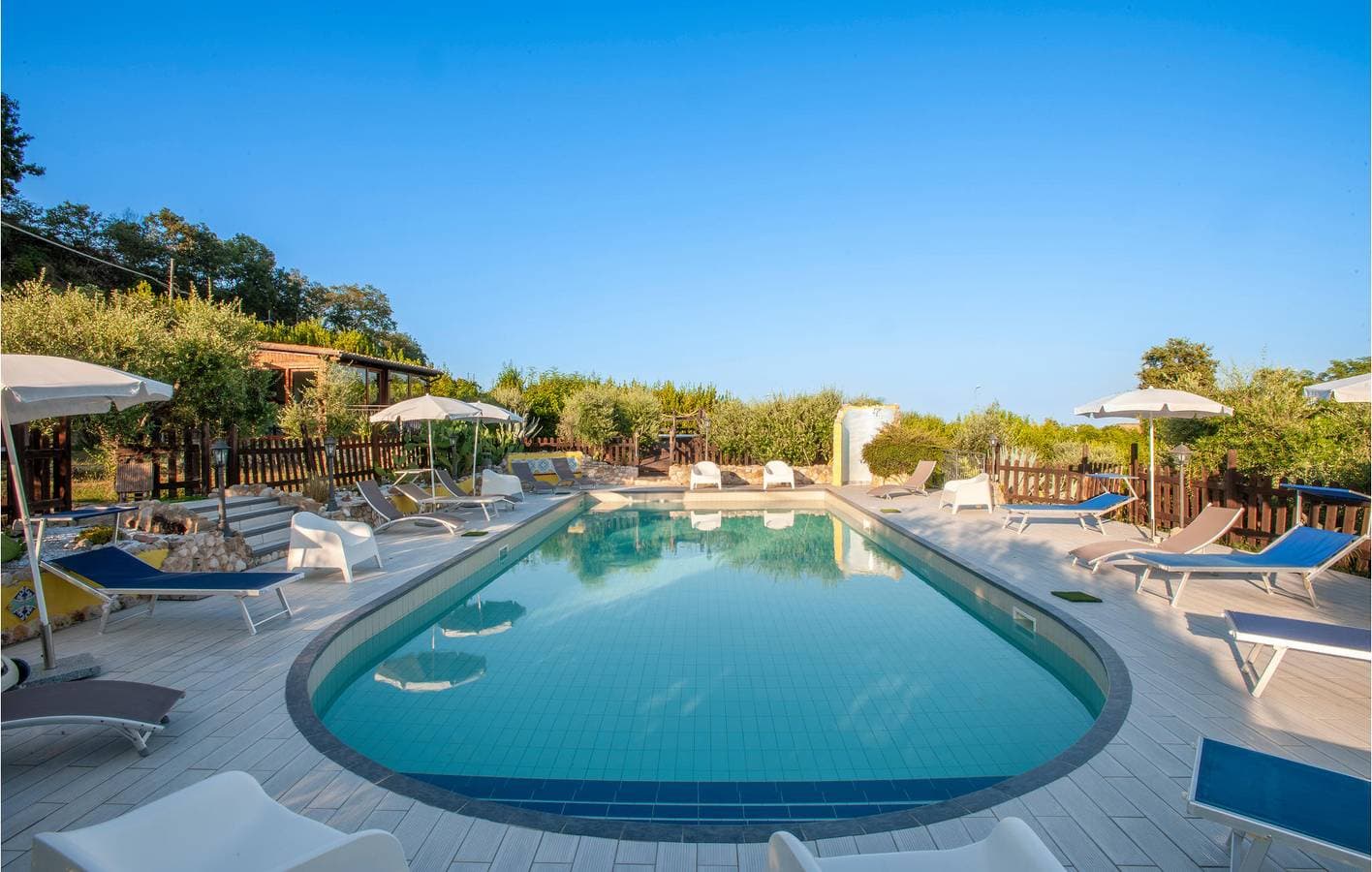 Foto 13 von 40: Ferienwohnung für 2 Personen mit Pool