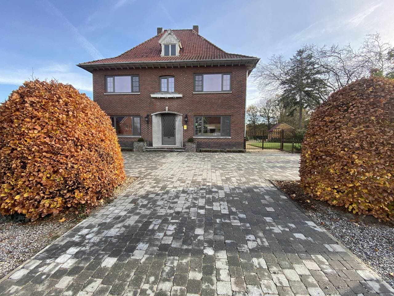 Foto 4 von 65: Schönes Landhaus mit großem Garten