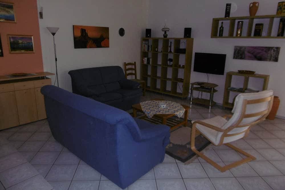 Foto 5 von 15: Bungalow with apartment in a quiet location and large pool