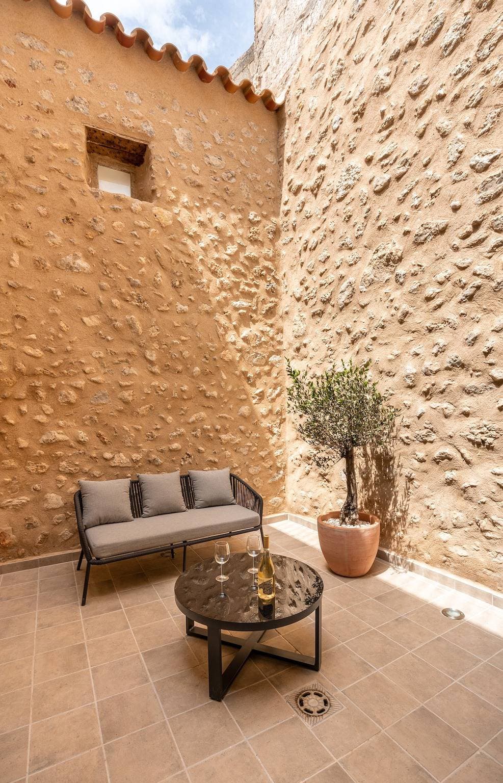 Foto 12 von 58: Ferienhaus „Cas Suis 7“ mit Pool, Bergblick und WLAN