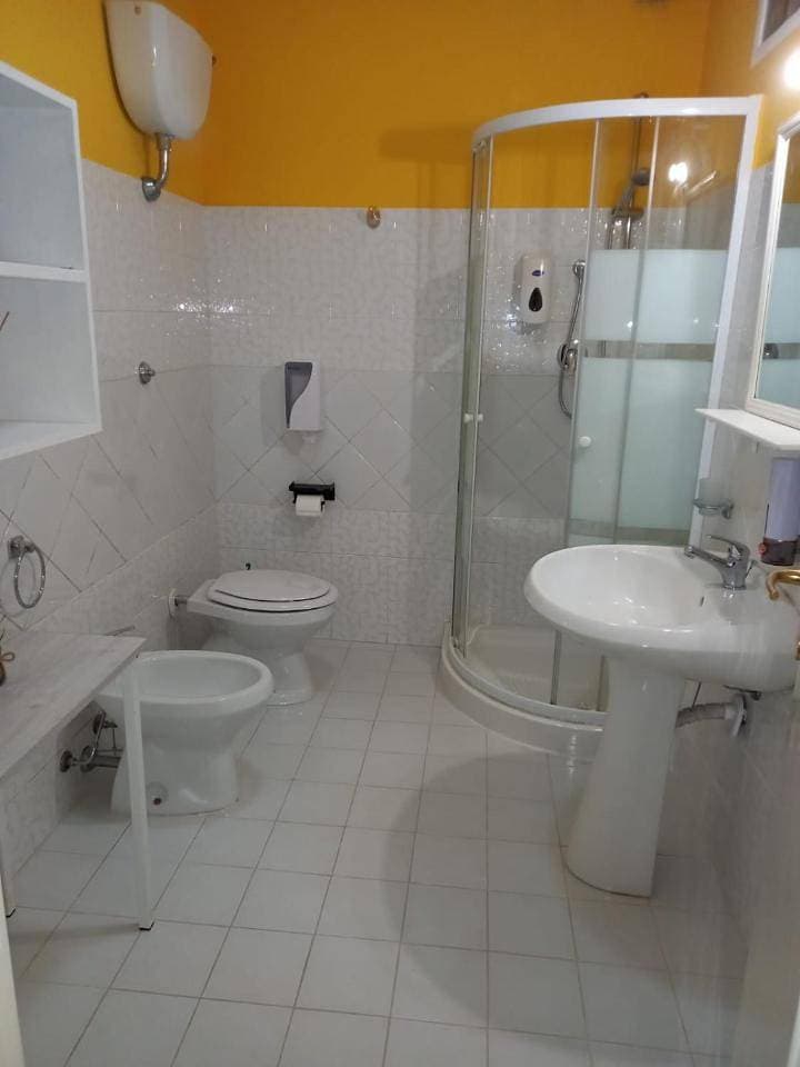 Foto 9 von 18: Double Room with Private Bathroom