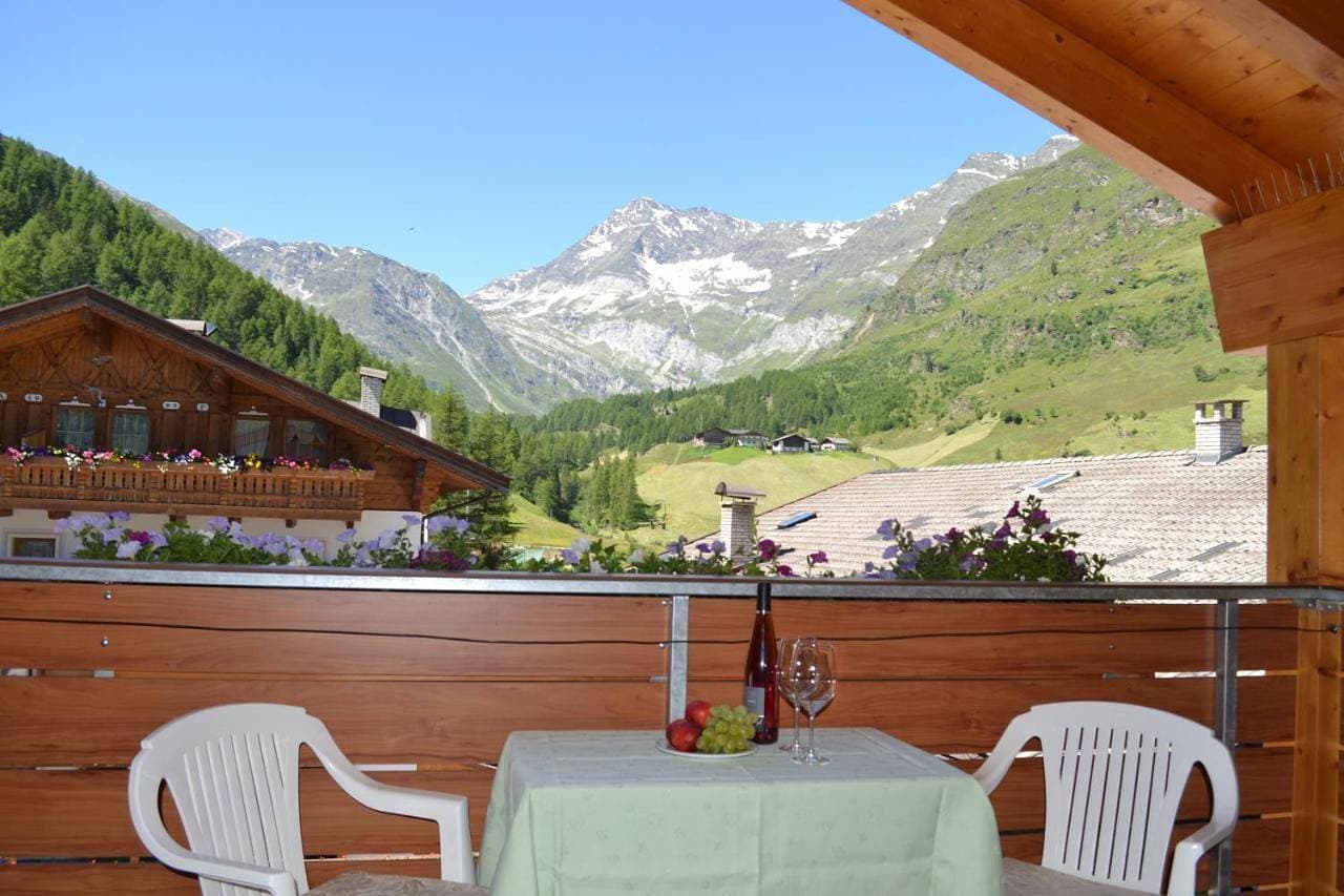 Foto 9 von 11: Double Room with Balcony