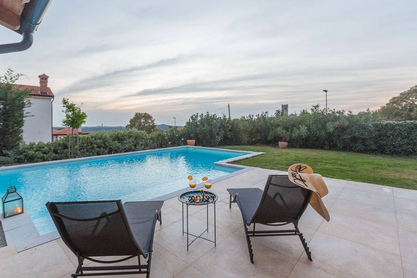 Foto 7 von 40: Malerische Villa mit Meerblick, Privatpool, Billard, Bikes, Tischtennis