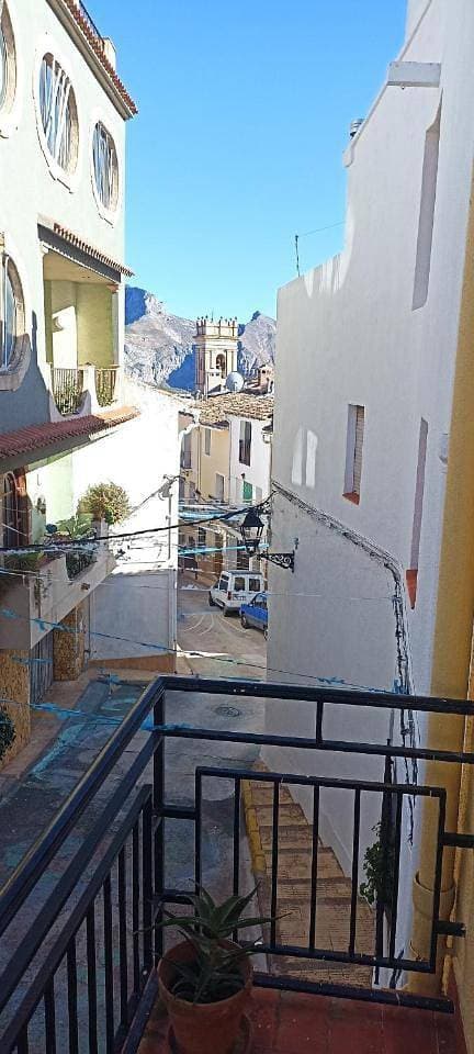Foto 8 von 39: Three-Bedroom Townhouse