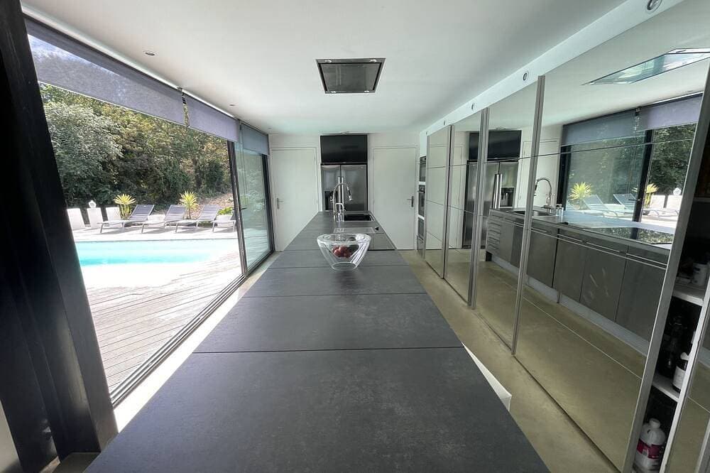 Foto 12 von 30: Villa mit Panoramablick auf das und Schwimmbad