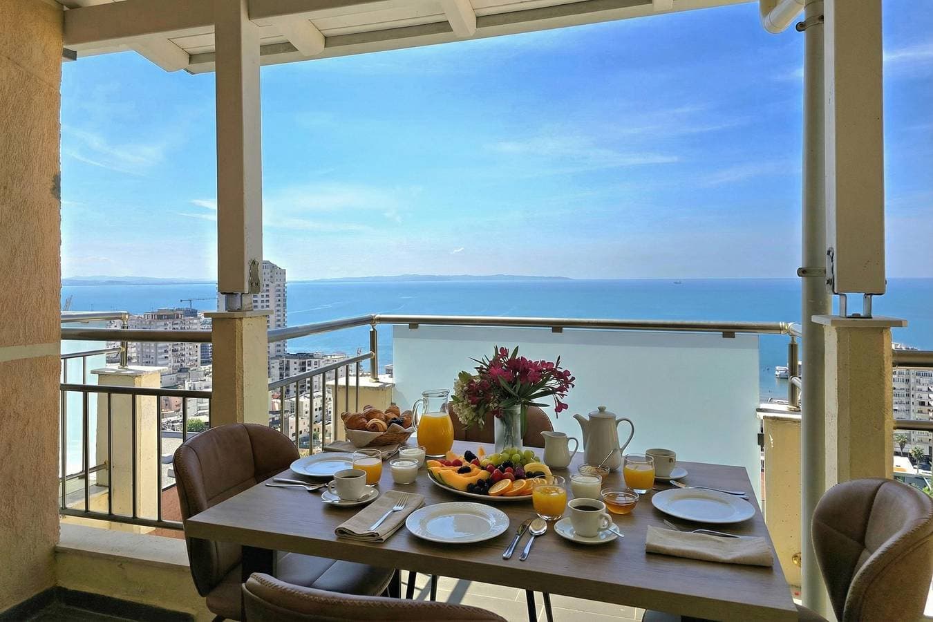 Foto 12 von 26: Hill Apartment with Sea View in Durres