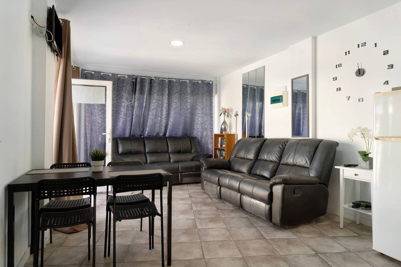 Foto 4 von 20: Ferienwohnung 'Las Flores1' mit Meer- und Strandblick, WLAN und Klimaanlage