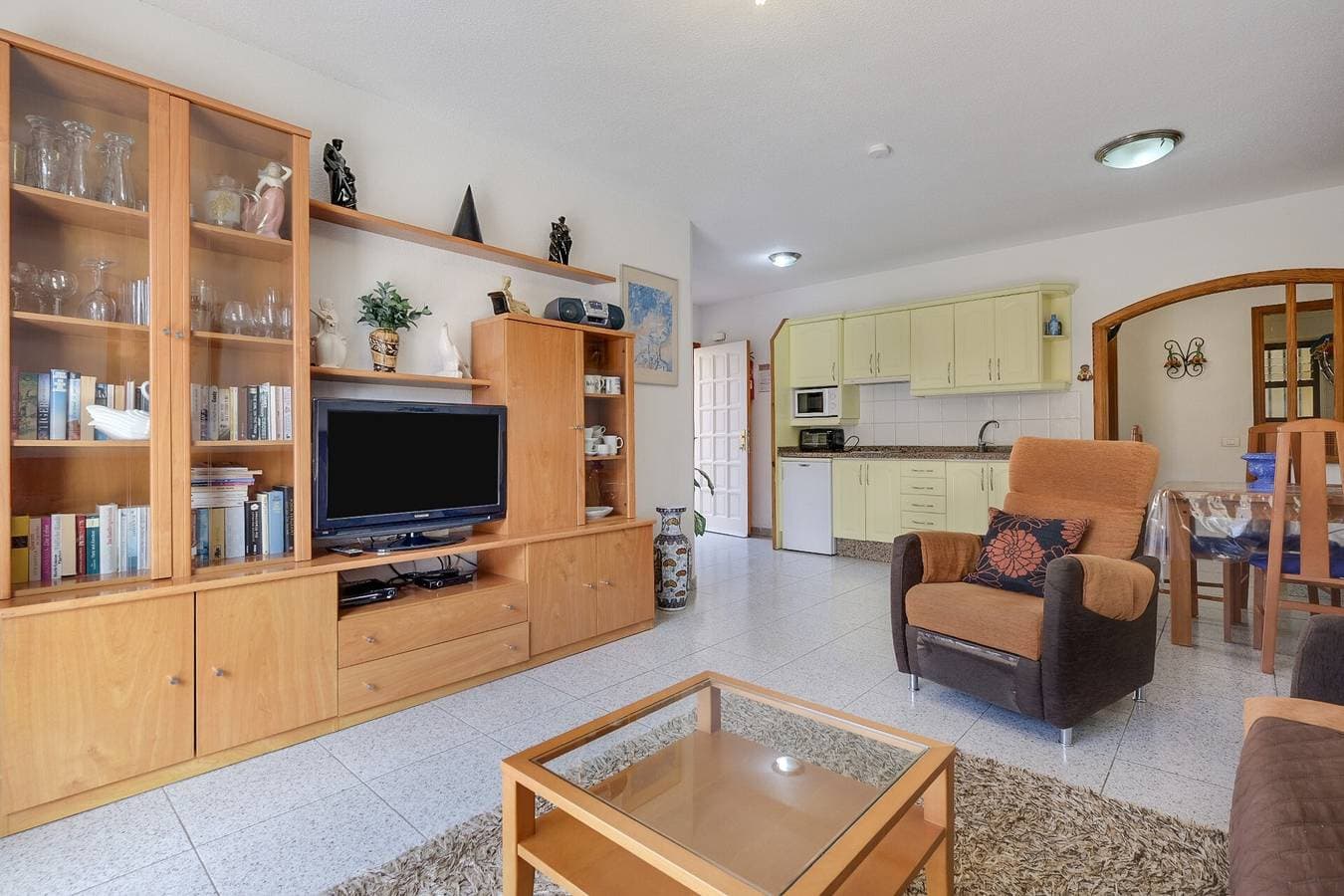 Foto 10 von 22: Haustierfreundliche Wohnung Villasol mit Pool, WLAN, Terrasse, Berg- & Meerblick