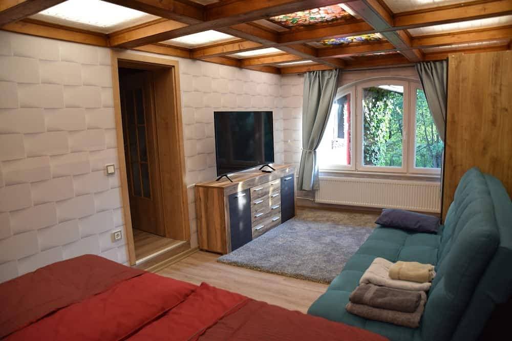 Foto 2 von 30: Wellnessburg Charlotte im Südharz mit Sauna und Whirlpool