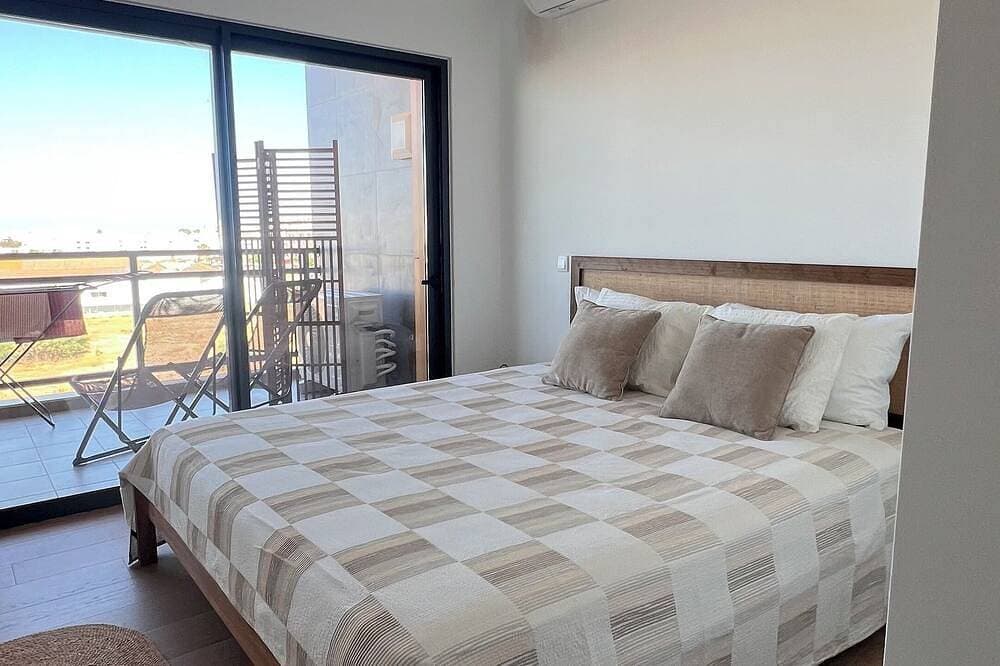 Foto 3 von 28: Charming Olhão Flat by Marina & Markets. Fast Wi-Fi, Ideal for Remote Workers!