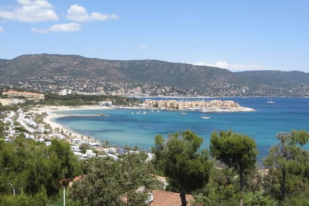 Foto 12 von 17: Renoviertes T2 Duplex 20m vom Strand mit Meerblick, Parkplatz und WIFI