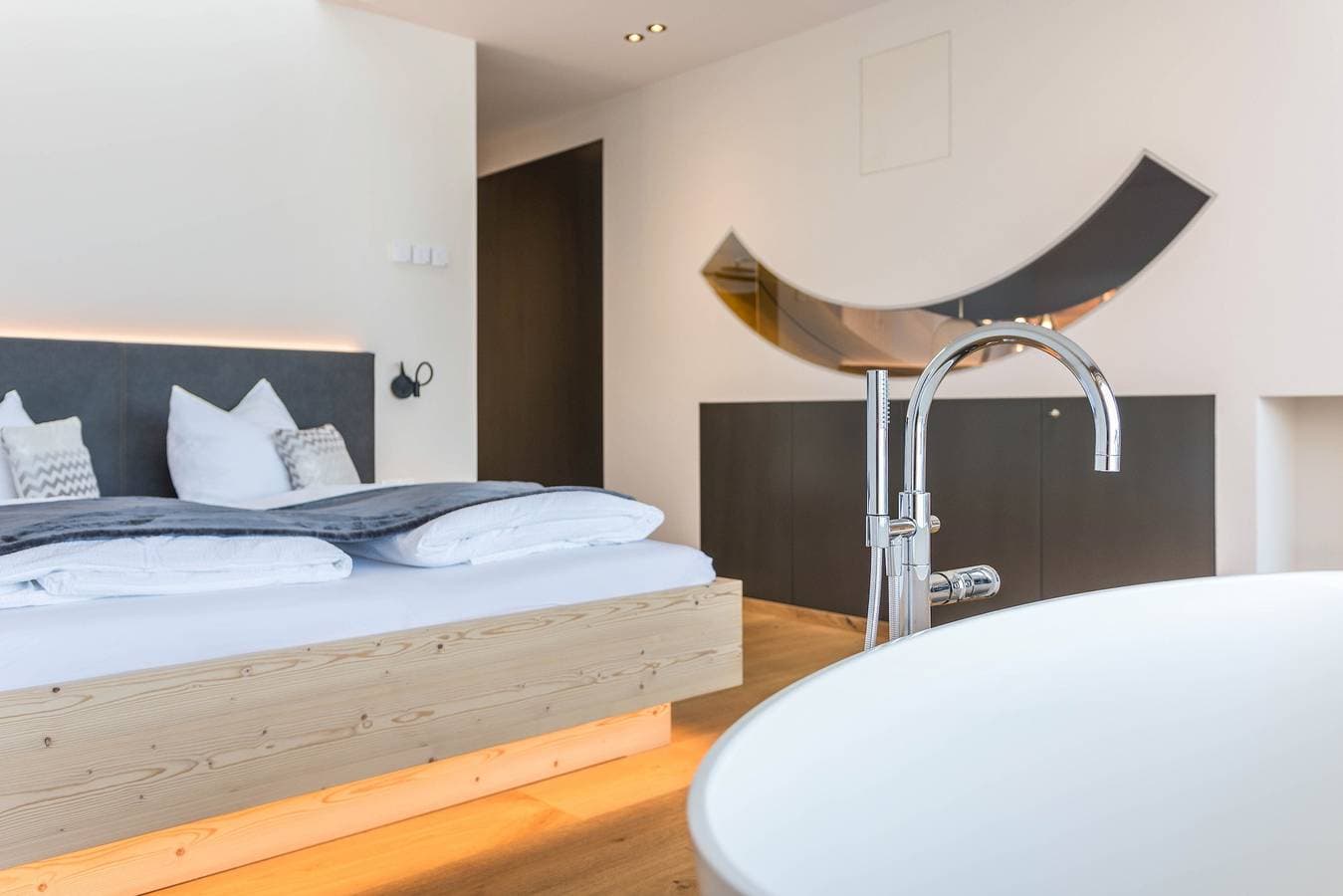Foto 9 von 34: Schöne Ferienwohnung "Aura Chalets No 2" mit Bergblick, WLAN & Garten