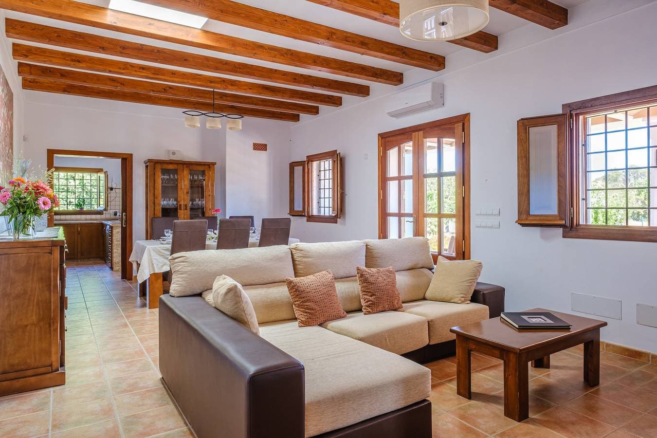 Foto 7 von 25: Ibizenkische Finca mit Veranda, Gemüsegarten, Sonnenterrasse und WLAN