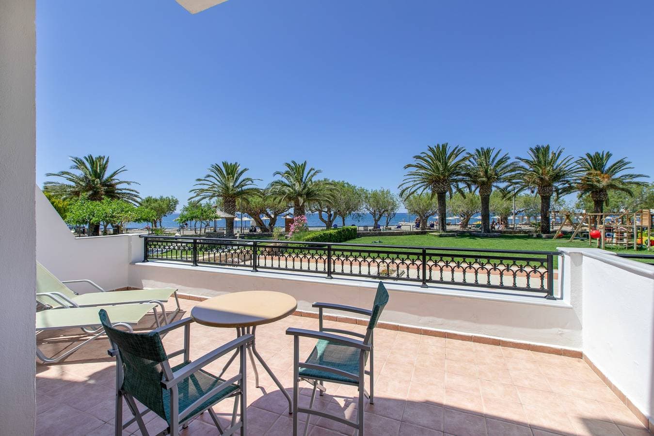Foto 2 von 40: Familienfreundliche Strandwohnung mit Meerblick in Agia Galini, Kreta