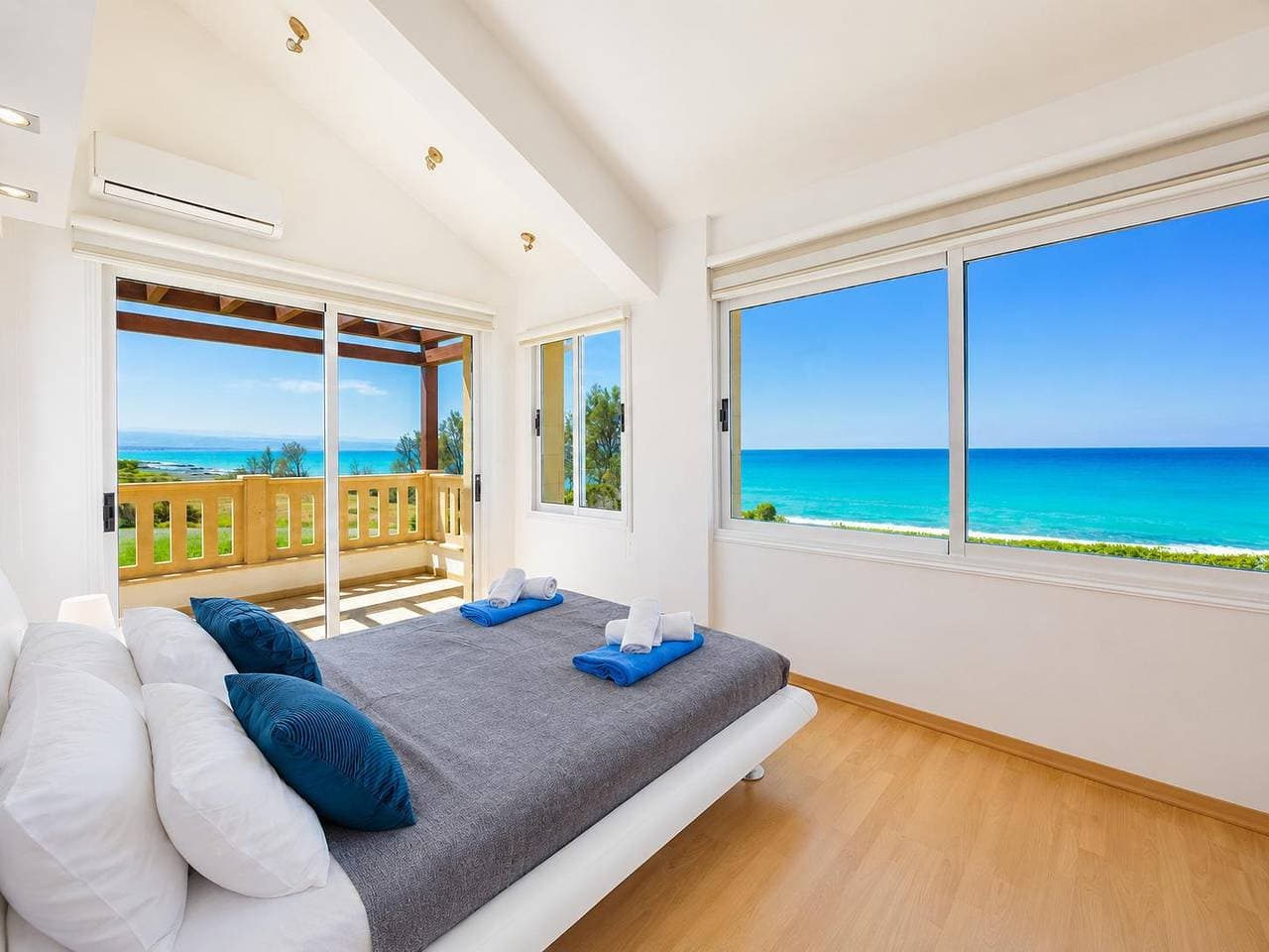 Foto 12 von 27: Villa für 5 Personen mit Balkon