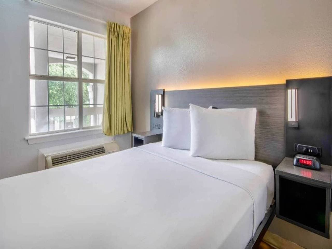 Foto 9 von 28: 1 Queensize-Bett | Nichtraucher