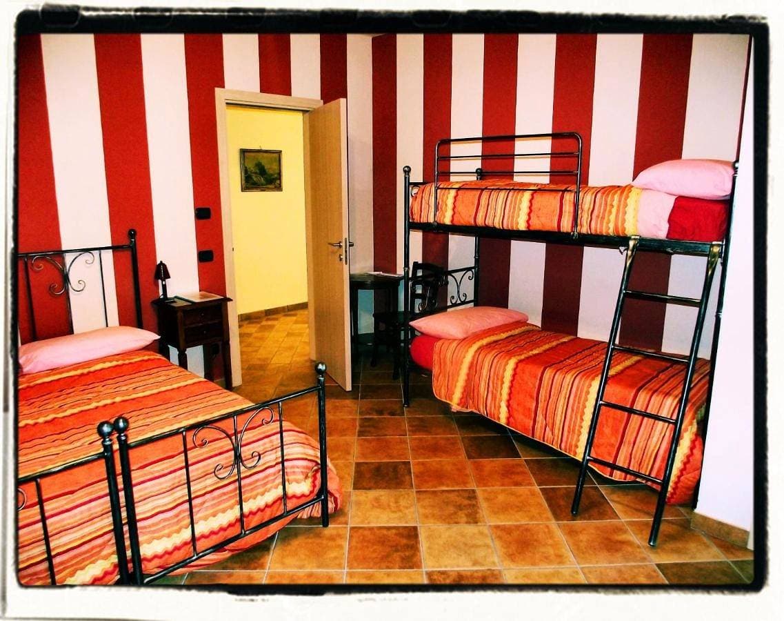Foto 2 von 28: Double Room with Private Bathroom