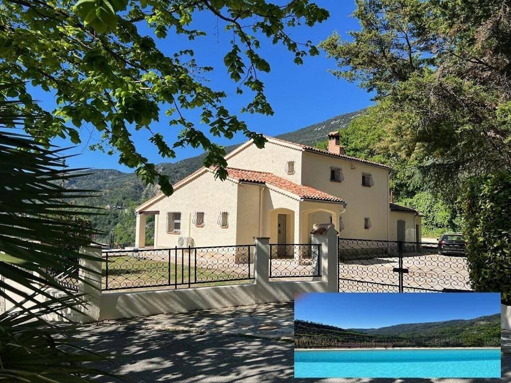 Villa in COARAZE with swimming pool 1