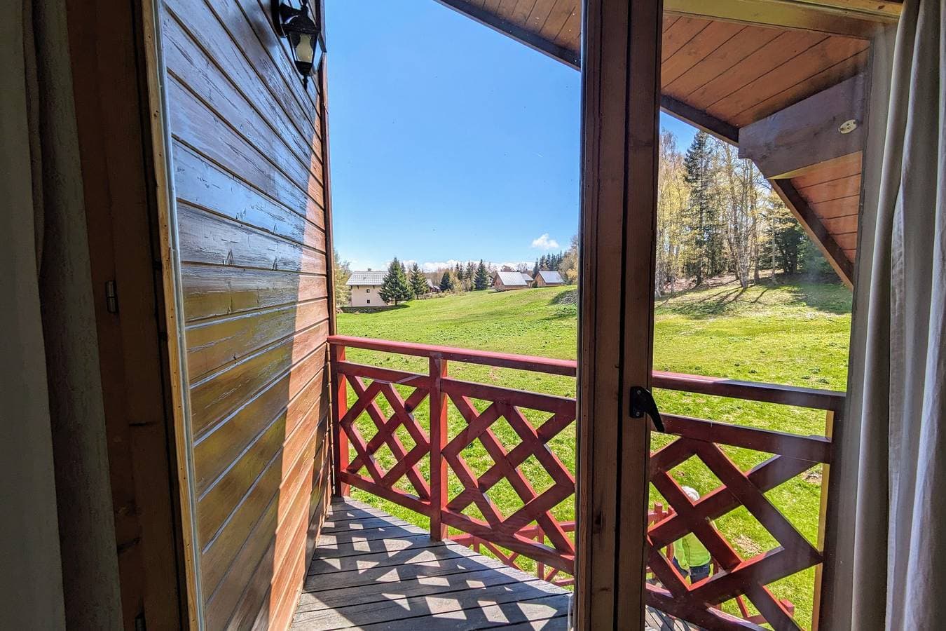 Foto 5 von 33: Chalet für 6 Personen mit Pool