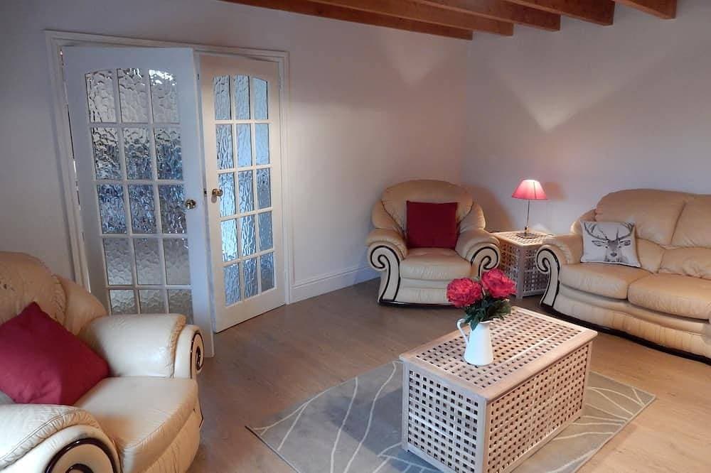Foto 5 von 22: Idyllische Rural Retreat. Spielzimmer & Pool. Ideal für Paare, Familien oder Independen