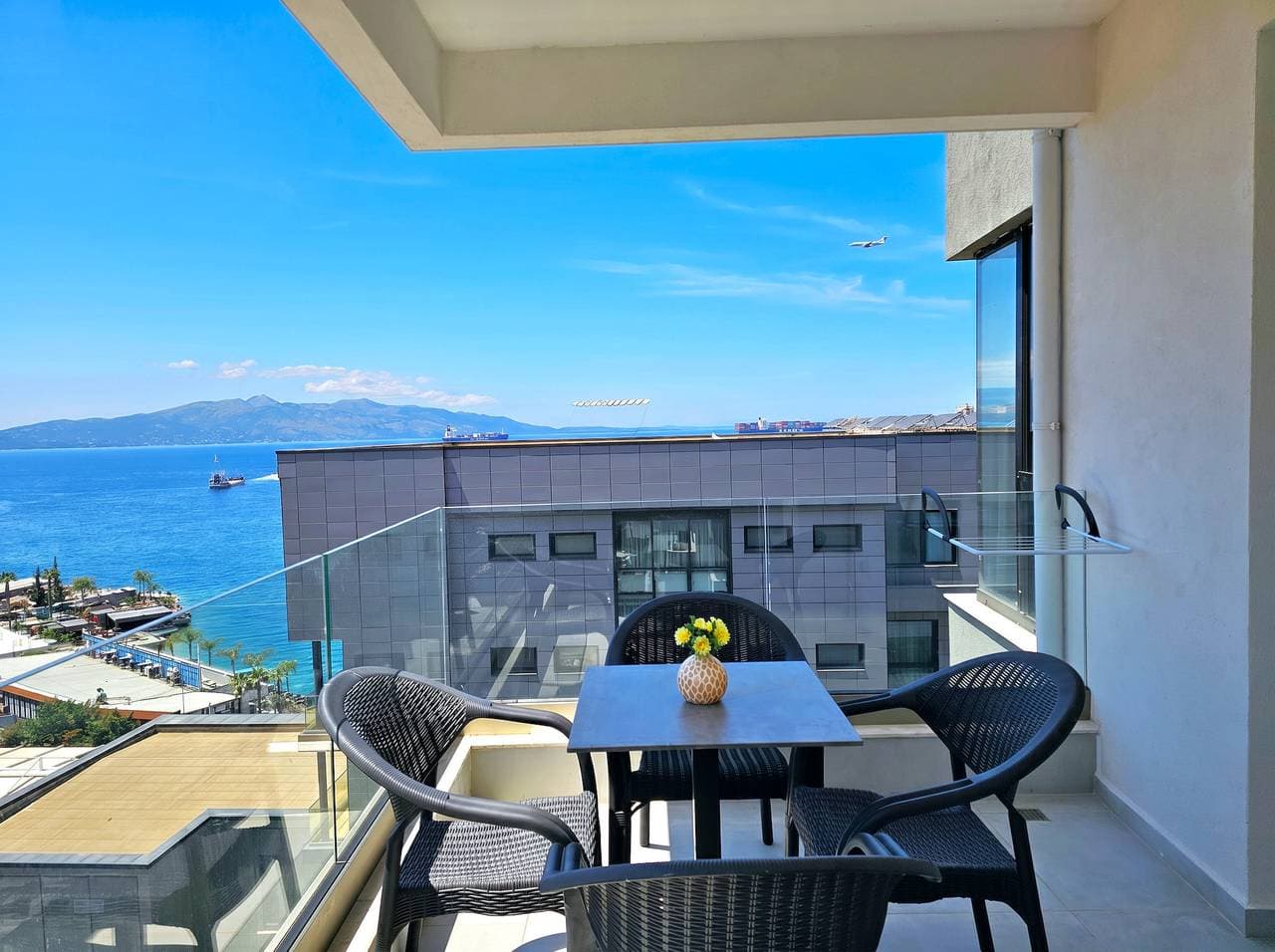 Foto 3 von 36: Ferienwohnung für 4 Personen mit Balkon