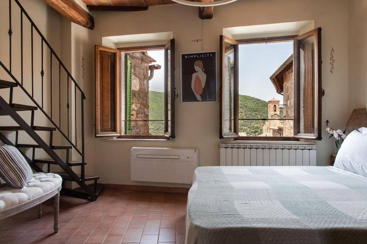 Foto 2 von 26: Two-Bedroom Apartment