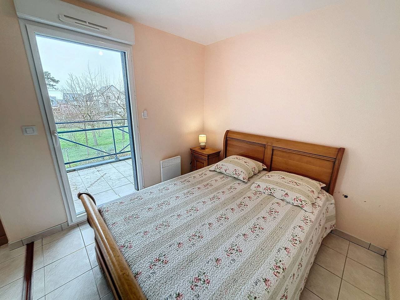 Foto 7 von 15: Wohnung mit privatem Parkplatz, 250m vom Strand, 1.5km von Geschäften, in Nähe Mont Saint-Michel