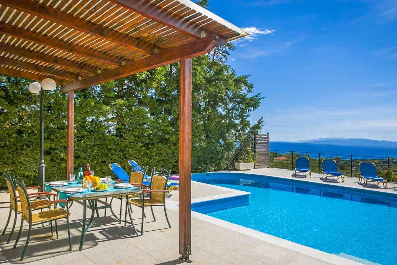 Foto 3 von 33: Villa für 6 Personen mit Garten